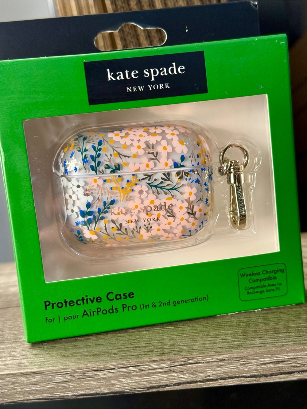 kate spade AirPod pro case